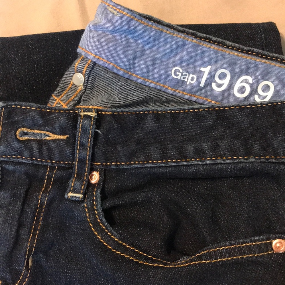 GAP 1969 dark denim jeans like new